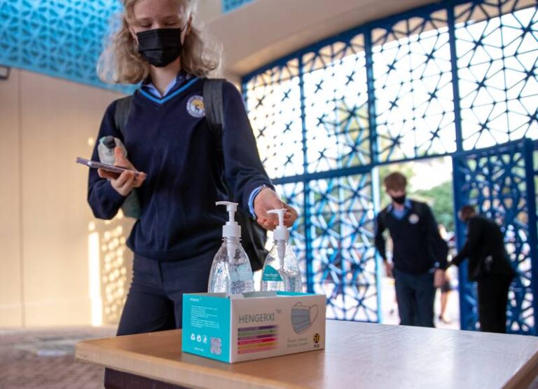 Thousands of Abu Dhabi pupils return to school - Libra human resources ...